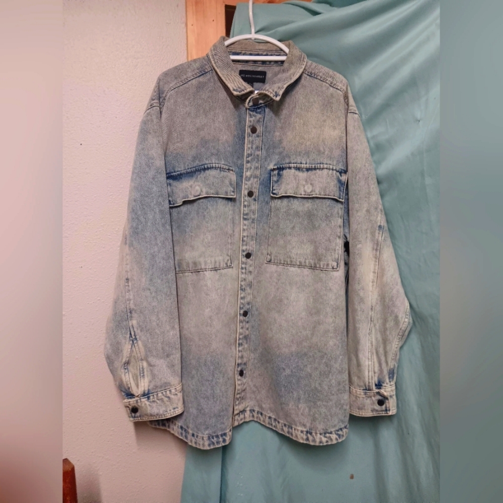No Boundaries Denim washed Jean Shirt jacket Mens / size xl/xxl